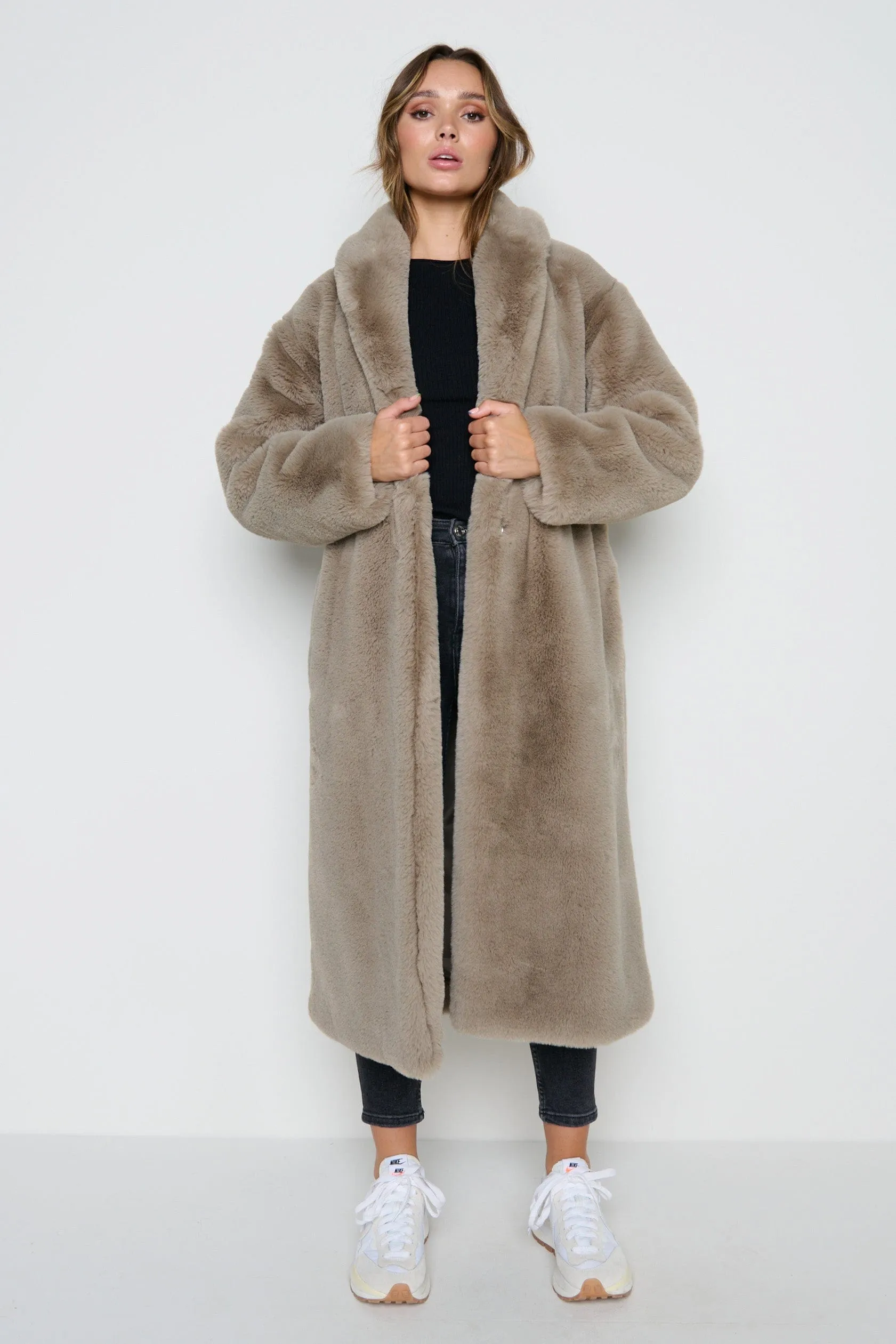 Bailee Faux Fur Coat - Taupe