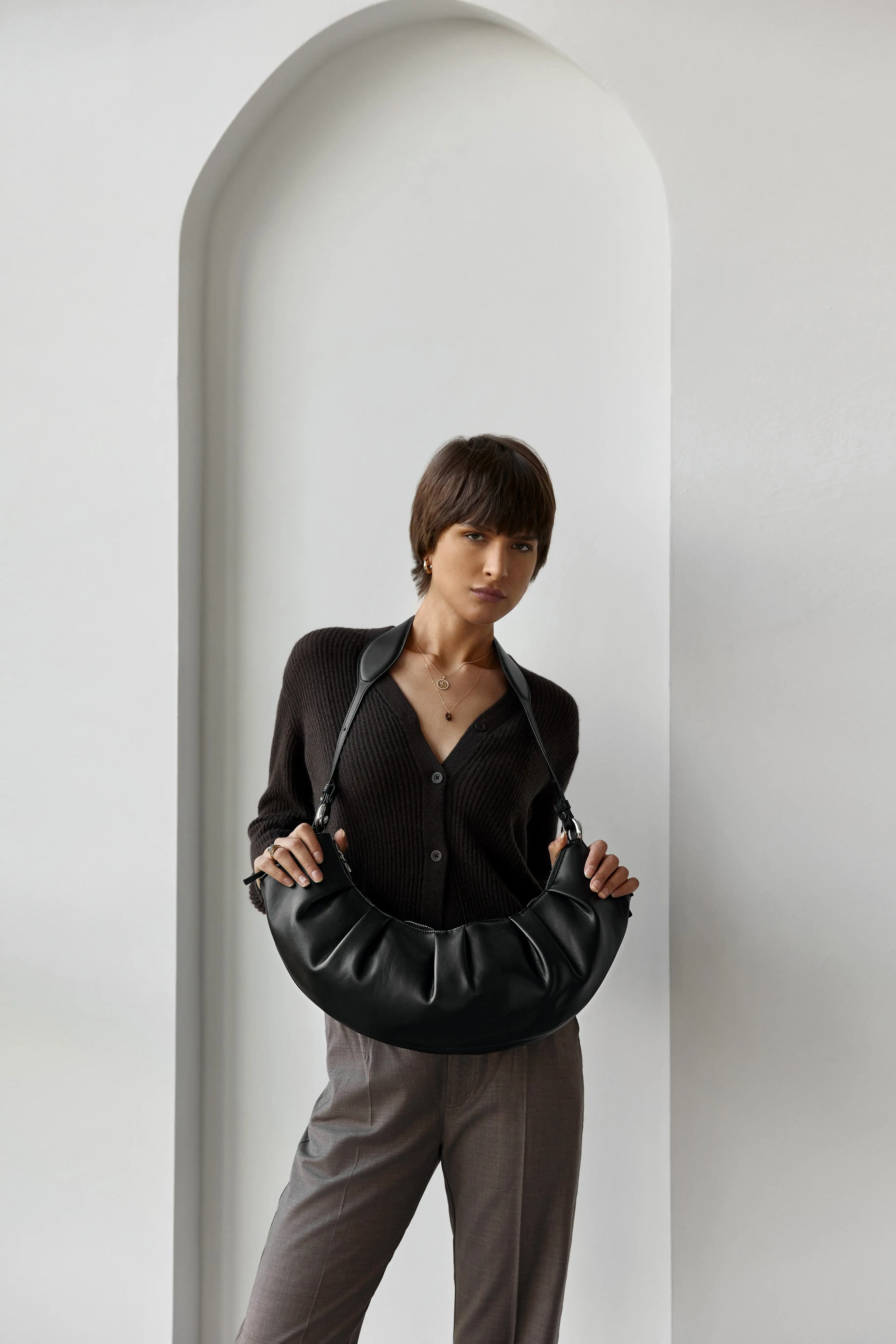 Crisali Vegan Shoulder Bag in Black