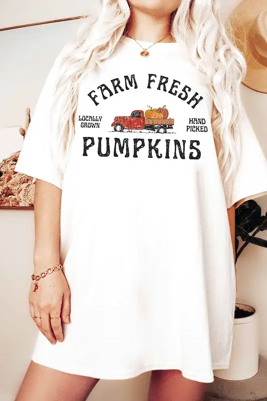 FARM FRESH PUMPKINS GRAPHIC TEE PLUS SIZE