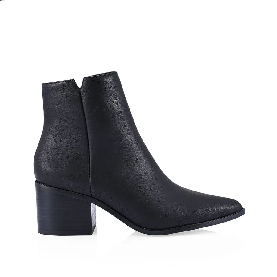 Flickel Ankle Boots - Black Softee