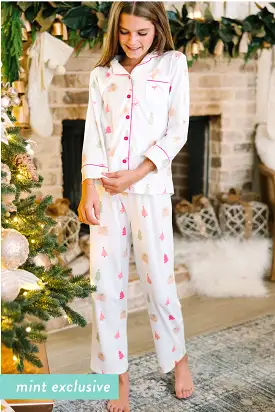 Girls: Staying In Gingerbread L/S Pajama Set