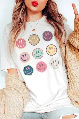 HAPPY FACE GALLERY GRAPHIC TEE PLUS SIZE