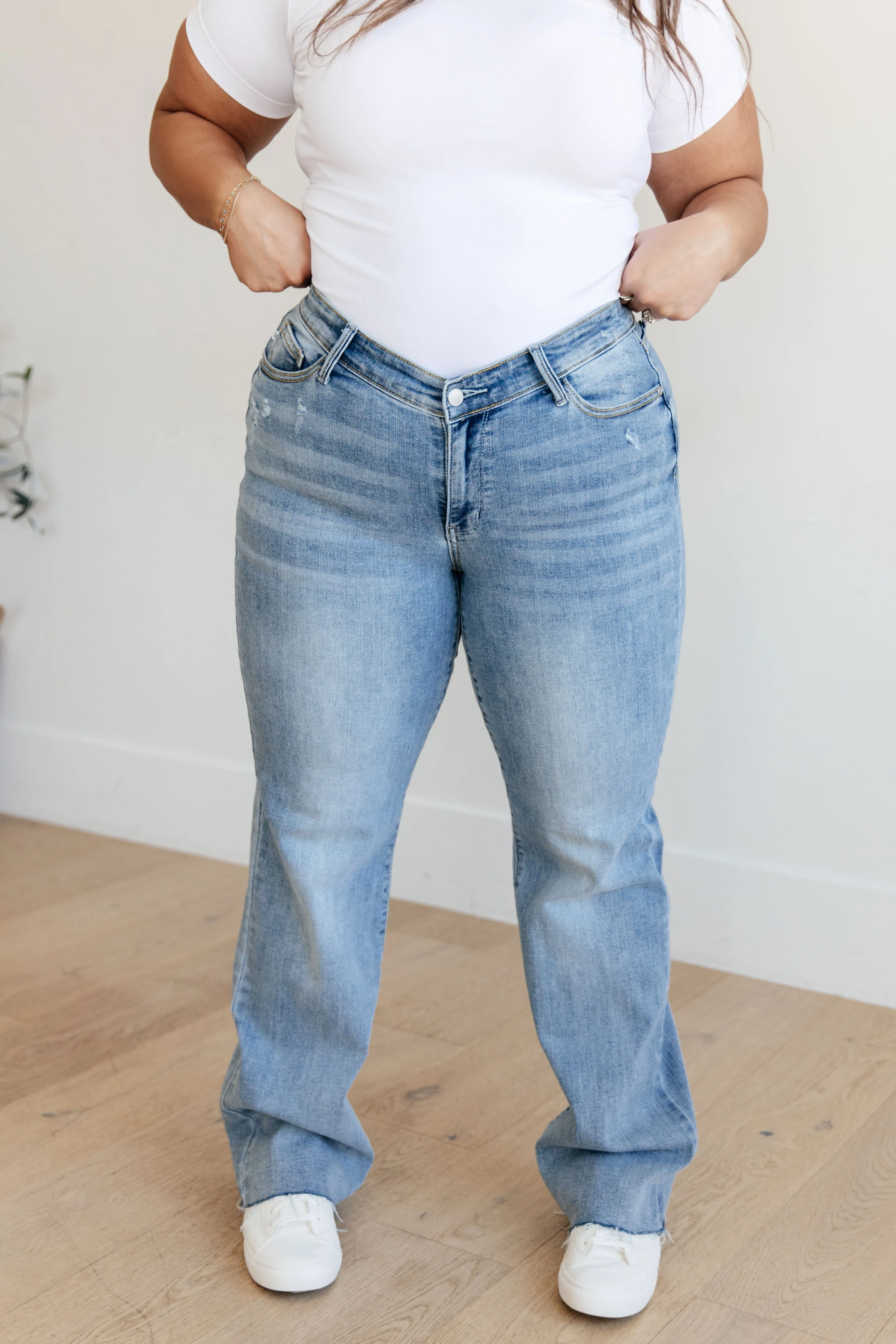 Mildred V Front Waistband Straight Jeans