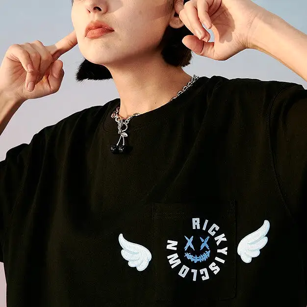 Rickyisclown [RIC] Embroidered Angel Wings Pocket Tee Black [R9210508f-GGGG]