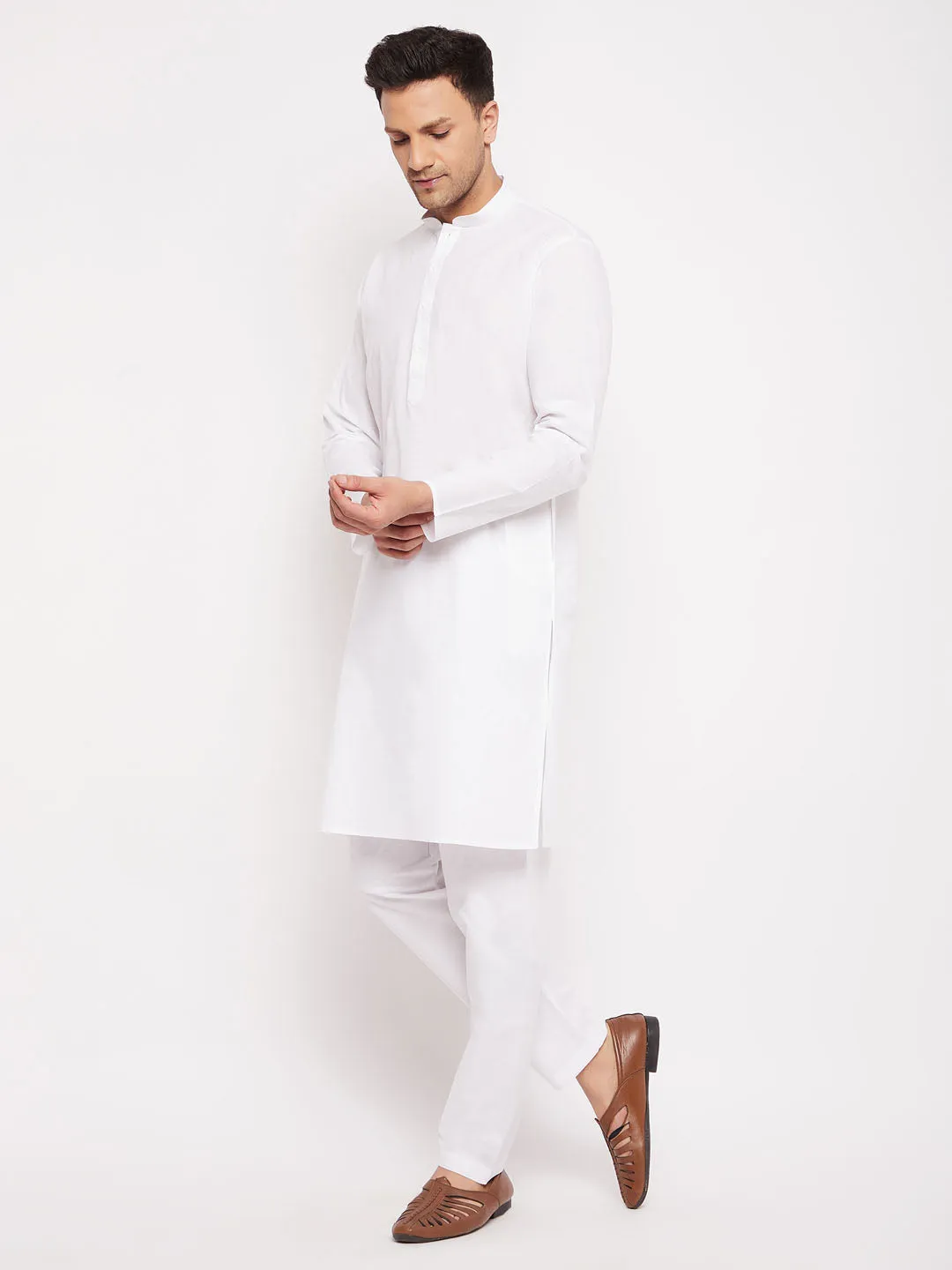 VM BY VASTRAMAY Men's White Kurta And Pajama Set